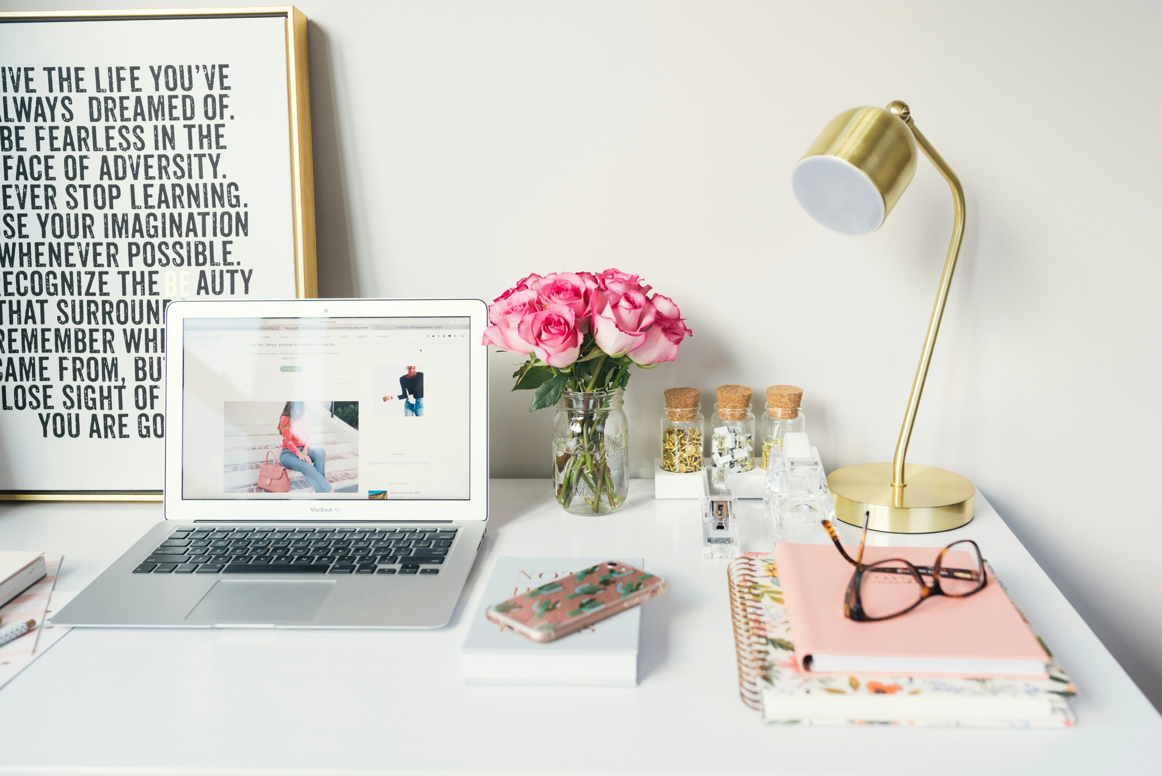 Life Organization Tips for Busy People: A Practical Guide to Staying Organized and Stress Free