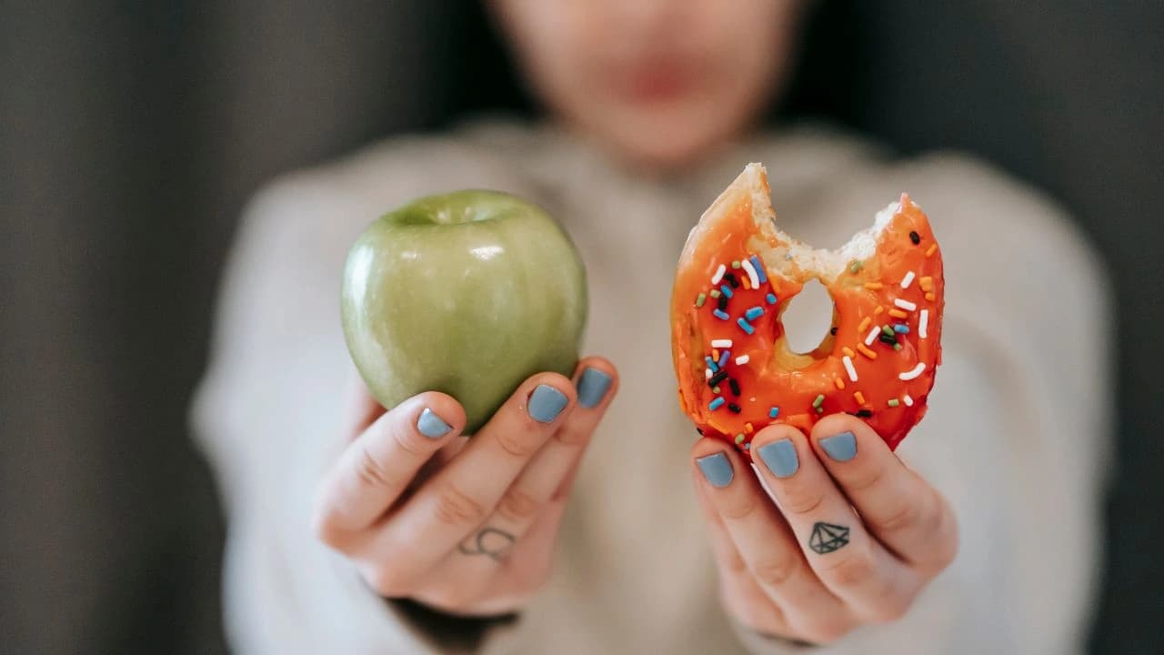 How to Control Hunger and Cravings Naturally