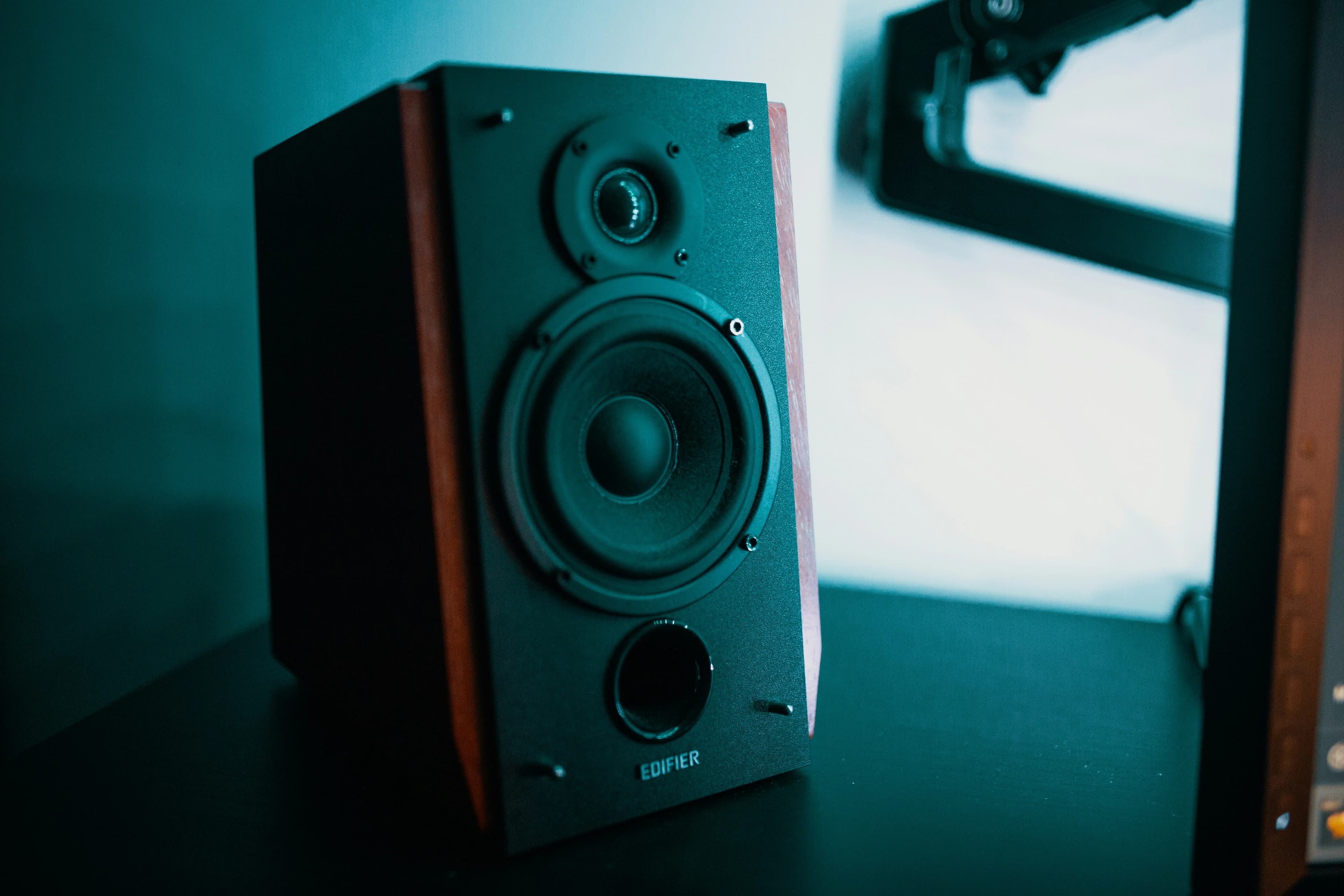 Best Bluetooth Speakers for Indoor and Outdoor Use: Complete Buying Guide for Every Lifestyle